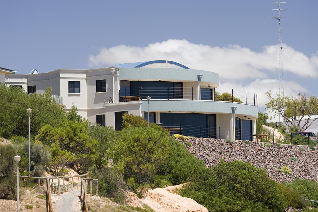 Cliff House Beachfront Villas ムーンタ 部屋 写真
