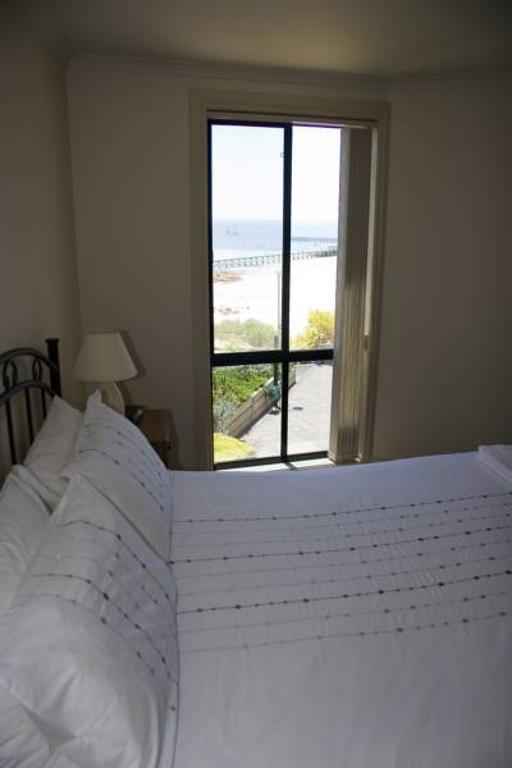 Cliff House Beachfront Villas ムーンタ エクステリア 写真